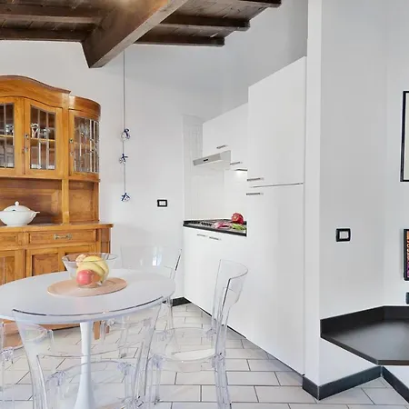 Il Borgo Dei Ricordi, Terre Marine